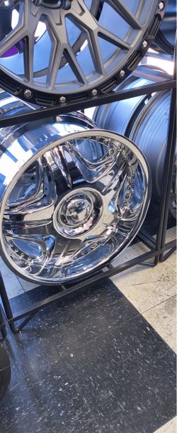 20" 6X139.7 SILVERADO & SIERRA RIMS Vehicle Fitment: Direct fit for Chevy Silverado 1500, GMC Sierra 1500, Tahoe, and Yukon models needing a 6x139.7