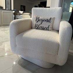 Colamy 360 Swivel Accent Chair