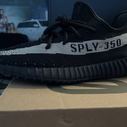 Yeezy V2 Core Black Size 8