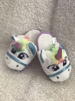 Pantuflas de niña size 8-9 .