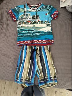 Dolce Gabbana boys size 5 set