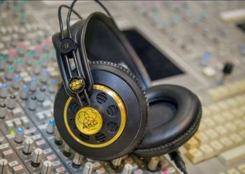 Gold AKG Studio Headphones 55 ohms. 100 Obo  55 ohms impedance, single cable, Self-adjusting headband,  Semi-open, circumaural design