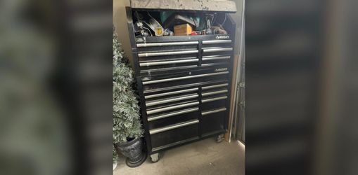 Husky 16-Drawer Ball-Bearing Tool Chest & Rolling Cabinet - Black