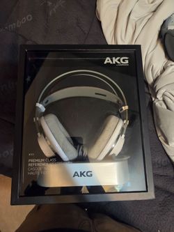 Akg k701 headphones
