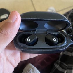 Beats Studio Buds