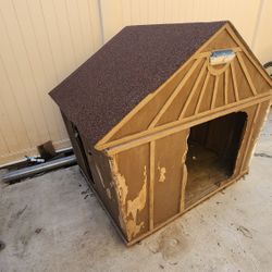 Free Dog HOUSE