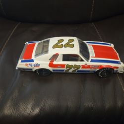 1976 Dale Earnhardt #77 Hy-Gain Chevrolet Malibu  Diecast Collectible Car