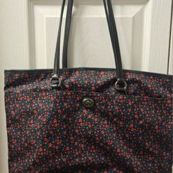 Women Coach Tote Bag