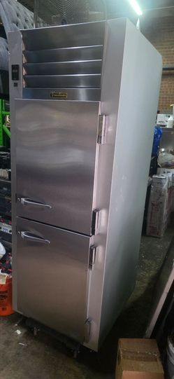 TRAULSEN SINGLE DOOR STAINLESS STEEL FREEZER