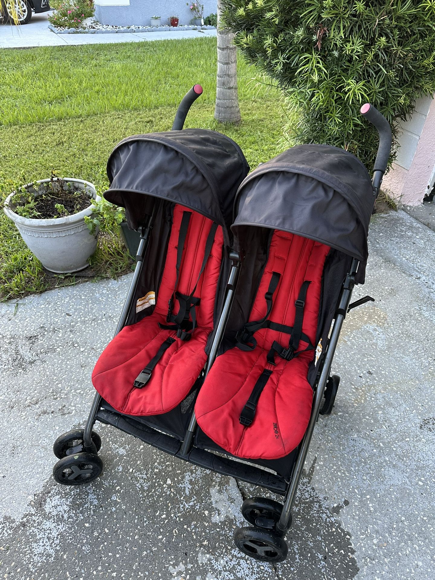 Double Stroller Good Condition 