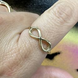 14k Infinity Ring 