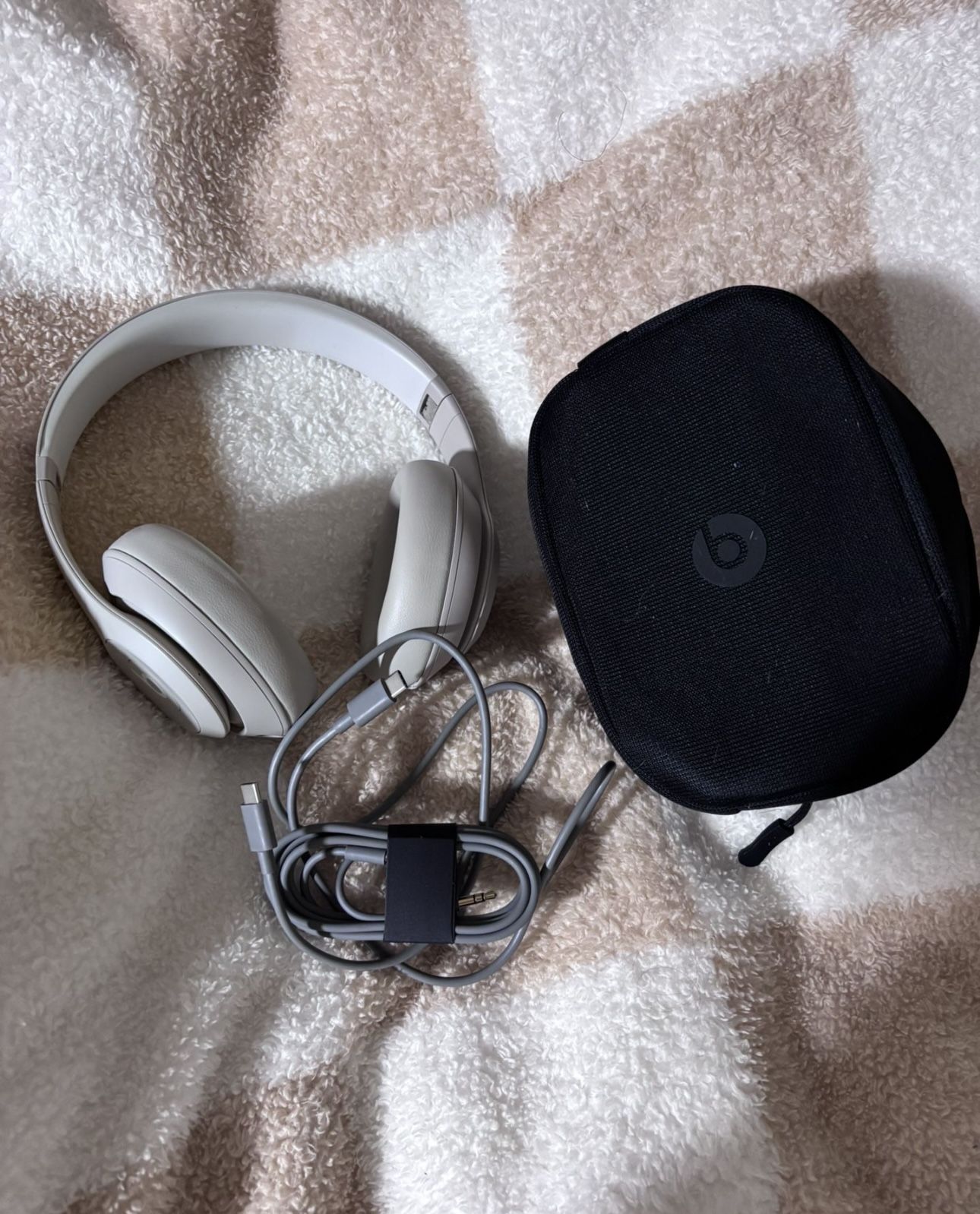 Beats Studio Pro
