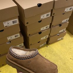 UGG TASMAN SLIPPERS FOR SALE❄️🧦