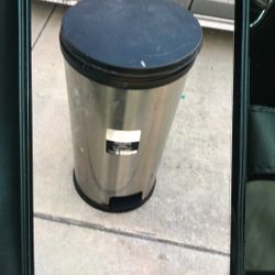 Trash Can Inside Need Wash
