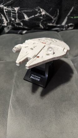 Star Wars Millennium Falcon Toy