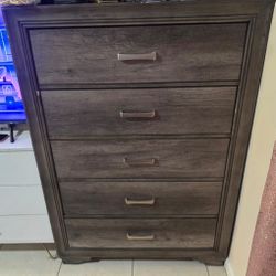 5-drawer wardrobe in good condition