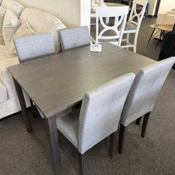Dining Table With 4 Chairs 