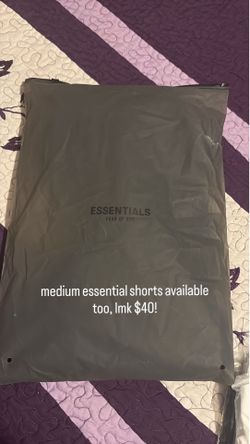medium essential shorts