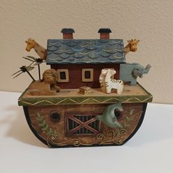 Vintage Wood Noah's Ark Music Box Moving Animals ~ 'We Wish You a Merry Christmas'