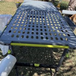 $100  my price is firm / mi precio es firme  5 Foot FlexRail Outdoor Cook Table
