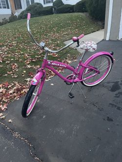 Adult Hello Kitty Cruiser Bike 