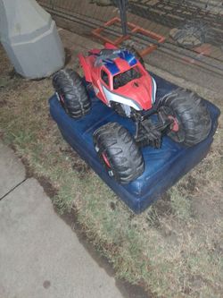 Big Spiderman Monster truck/w. Remote Control