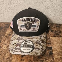 Las Vegas Raiders Camo New Era 2021 Salute To Service 9FORTY Truckers Hat/Cap