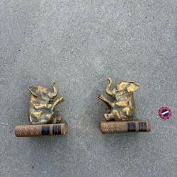 Elephant Book Ends
