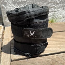 1 x Valeo Fit Leg Weight 8.16 LBS Removable Bags (Silver Lake)