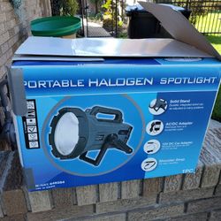 Large Halogen AC/DC Spotlight
