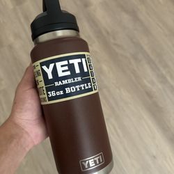 YETI Rambler 36oz Insulated Bottle with Chug Cap - Wetlands Brown