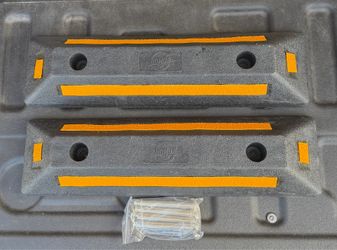 Pair Heavy Duty Rubber Car Parking Stoppers