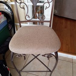 Lg. Metal Bar Stool