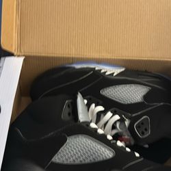 Jordan 5 Black Metallic Size