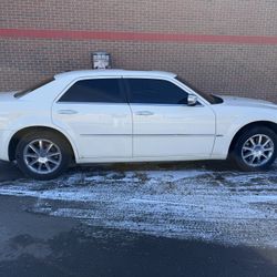 2010 Chrysler 300 Touring 