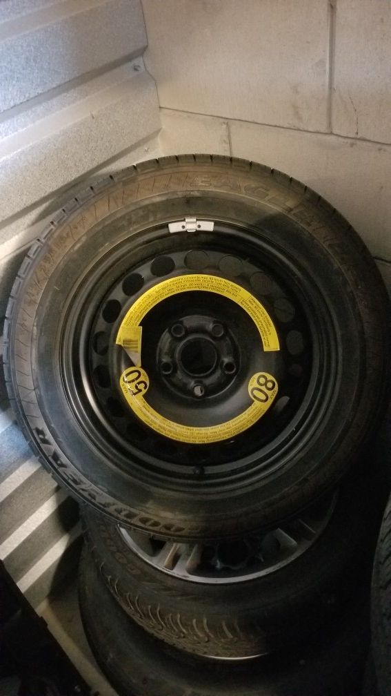 215 55 16 Goodyear Tire with 5x114 Rim