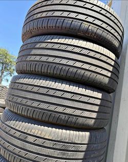 🎃 235 55 20 Michelin Tires Con 80% de Vida Las 4