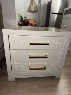White 3-Drawer Nightstand with Gold Handles