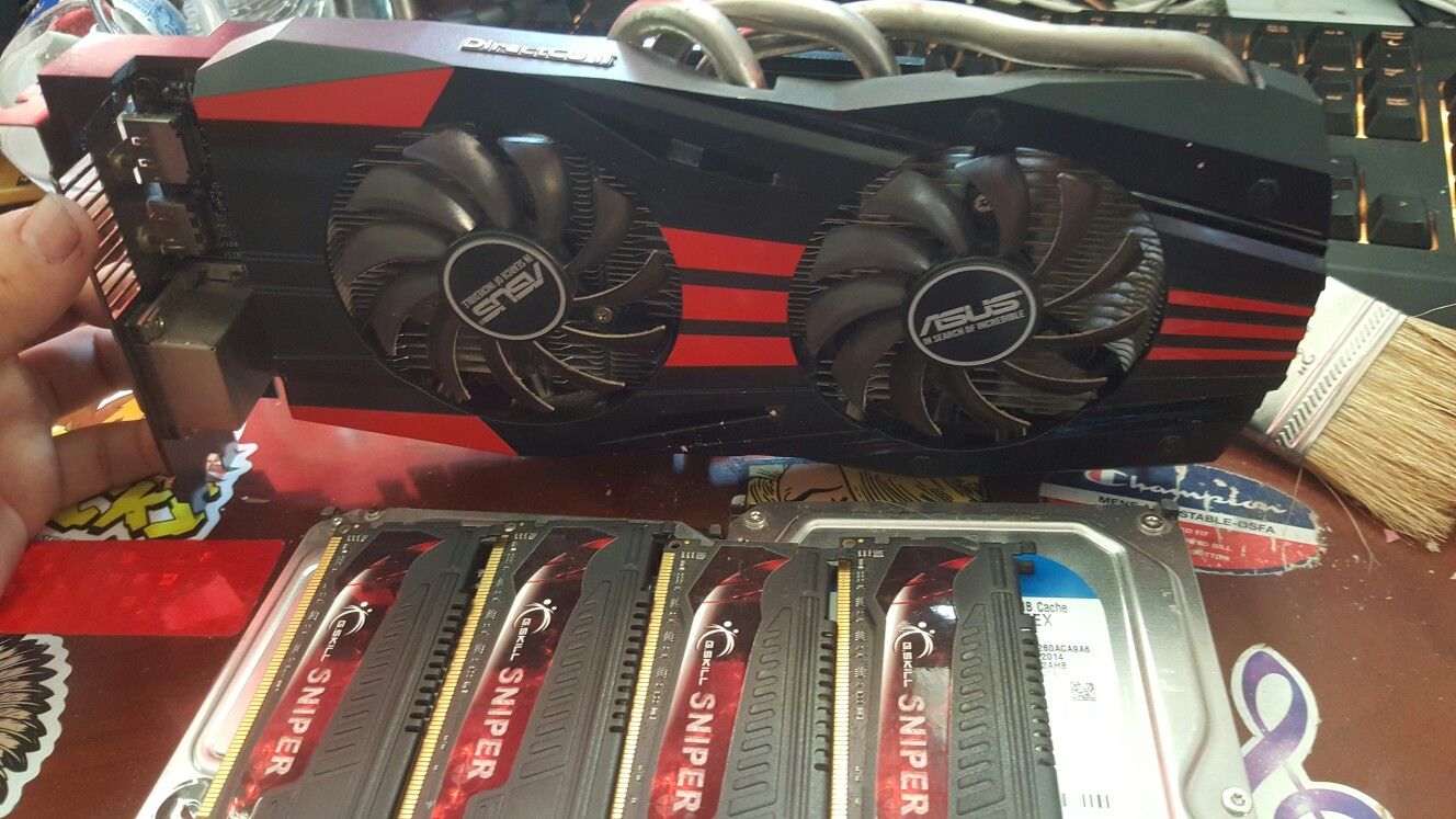 ASUS graphics card 16 gb of ram and 2.0 TB