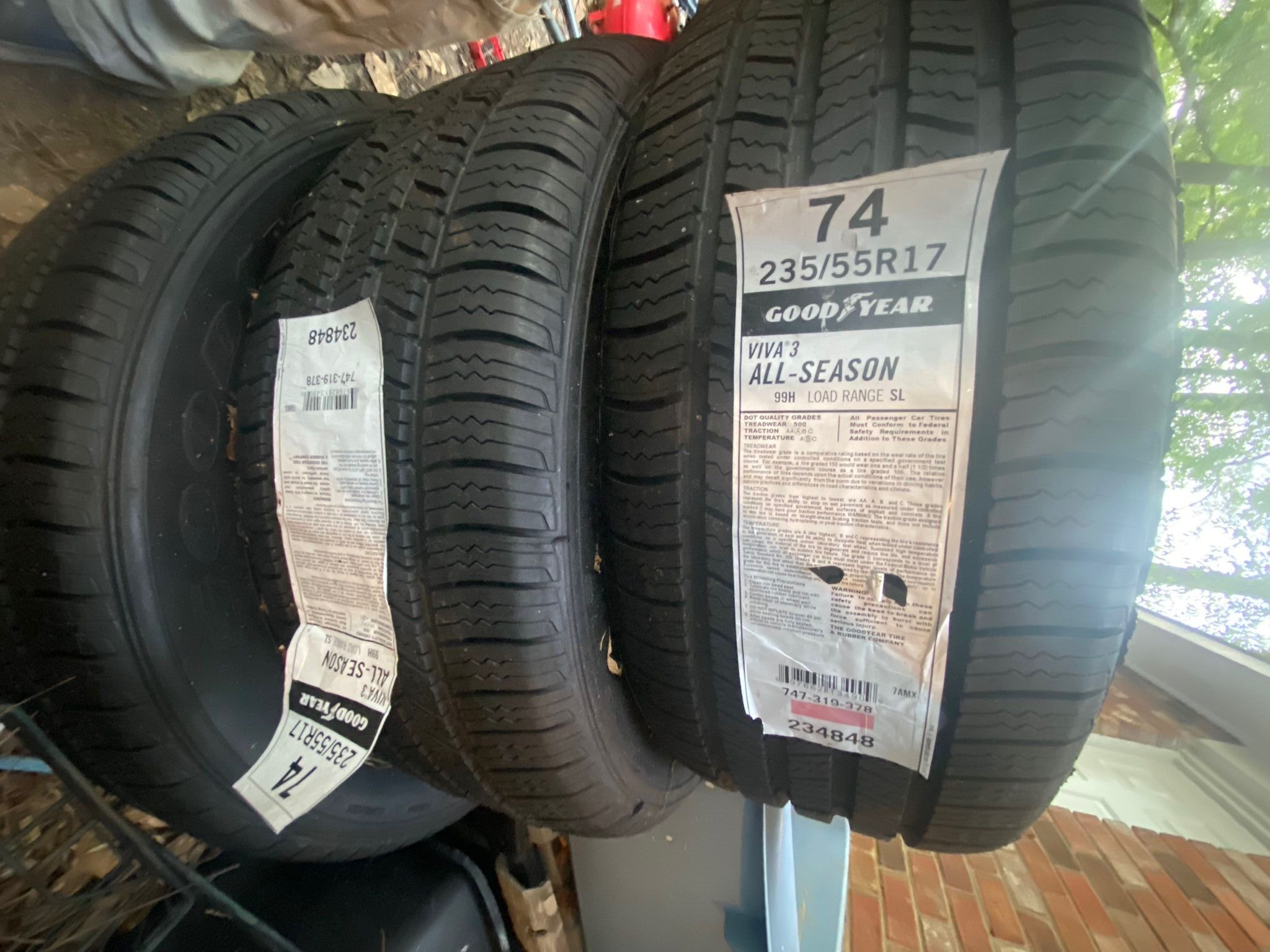 GOOD YEAR Size( (235/55/R17) Brand New Tires