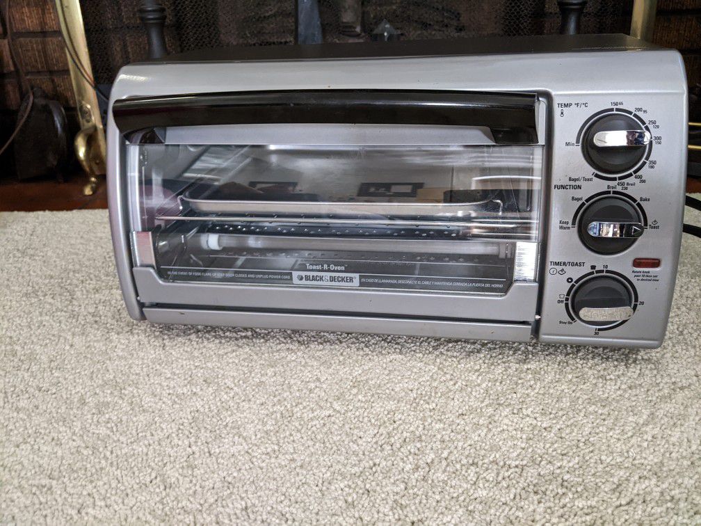 Black & Decker Air Fryer Toaster Oven for Sale in Penn Hills, PA - OfferUp