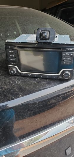 Nissan sentra radio and camera fits 2013 to 2019