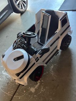 Licensed Mercedes-Benz AMG G63 Ride on Toys,Electric Car for Kids