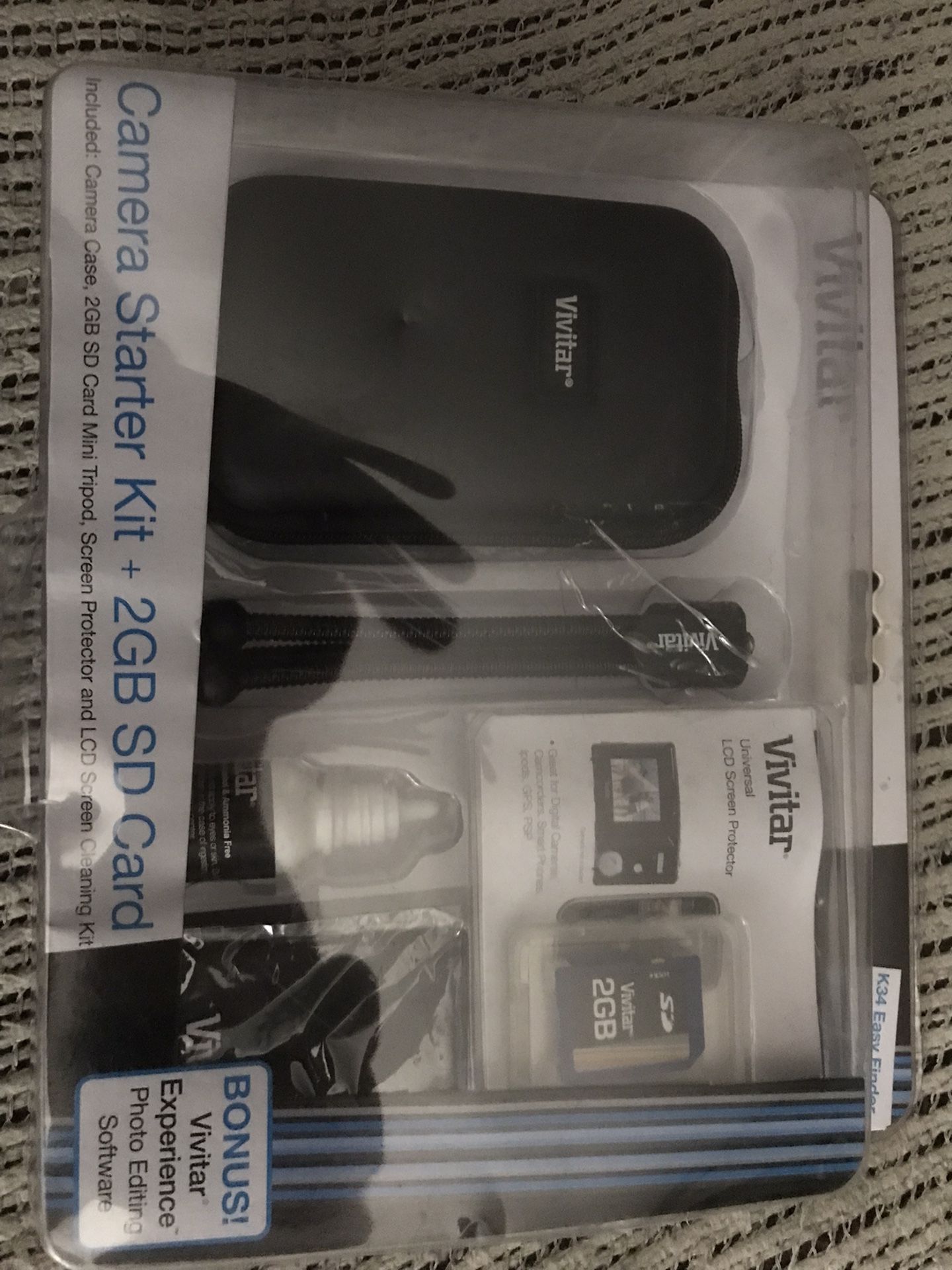 Brand New In Package Camera Set Up With Sd Card Only $15 Firm