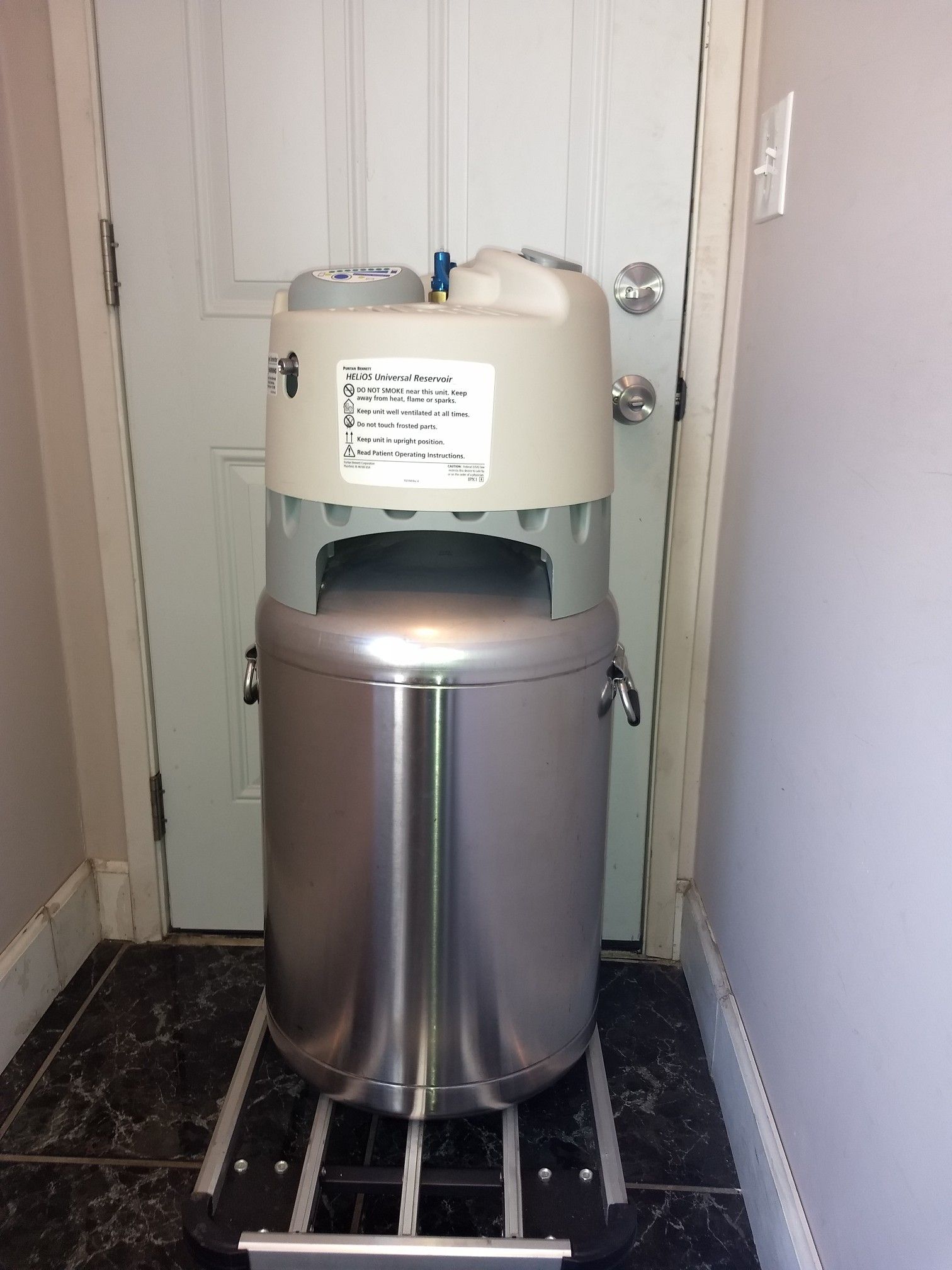 Puritan Bennett Helios Liquid Oxygen Reservoir