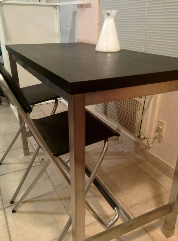 Desillusie rechter kogel IKEA Utby Chunky Bar Table & chairs for Sale in Fort Lauderdale, FL -  OfferUp