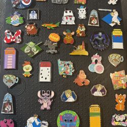 Disney Pins 