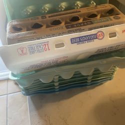 Free. Egg Cartons. Pick Up https://offerup.com/redirect/?o=T25seS5GcmVl  Free free