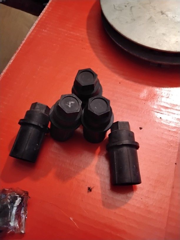 Lug Nut Plastic Covers Long