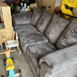 Free Couch 
